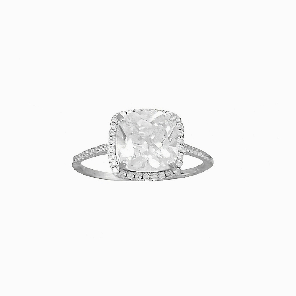 🥰 MINA ENGAGEMENT RING